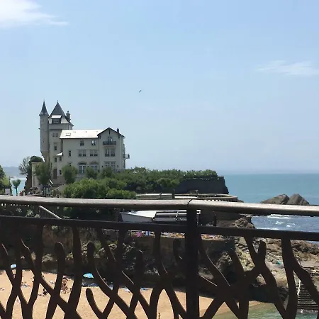 Studio 700 M De La Grande Plage. Appartement Biarritz